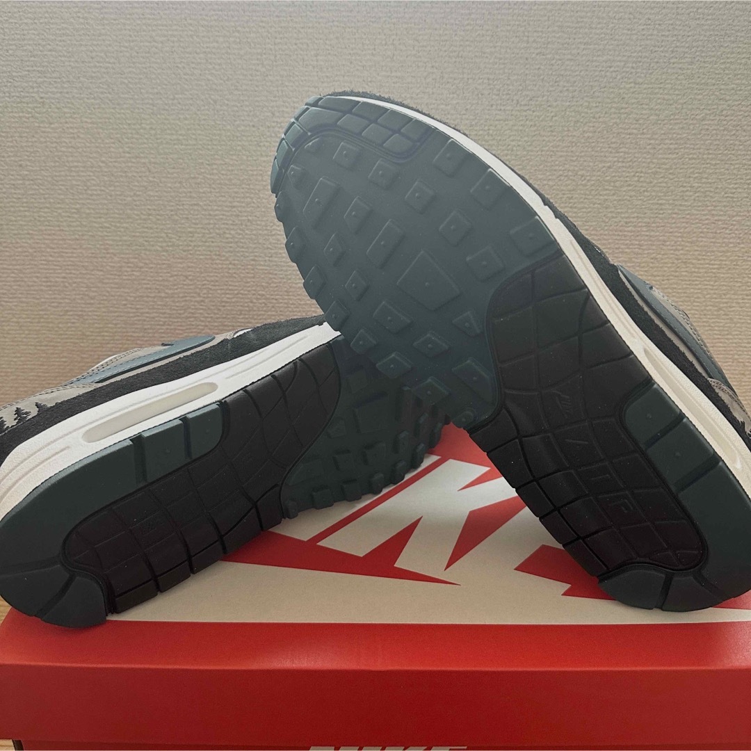 NIKE(ナイキ)の新品 ナイキ エアマックス1 28センチ AIRMAX1 メンズの靴/シューズ(スニーカー)の商品写真