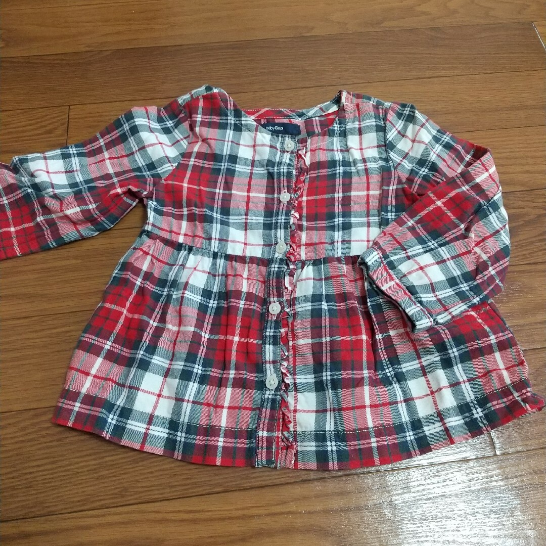 babyGAP(ベビーギャップ)の女の子 キッズ 長袖 チェックシャツ ベビー ギャップ キッズ/ベビー/マタニティのキッズ服女の子用(90cm~)(ブラウス)の商品写真