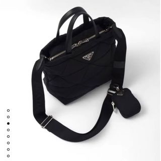 プラダ(PRADA)の【PRADA】パデッドRe-Nylon トートバッグ  （ブラック）(トートバッグ)