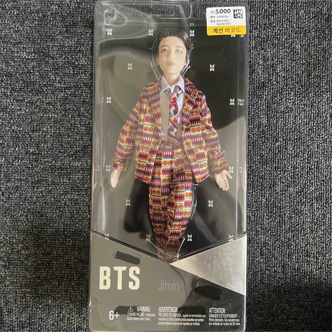 BTS JIMIN ジミン　ドール　マテルドール　人形 エンタメ/ホビーのタレントグッズ(アイドルグッズ)の商品写真