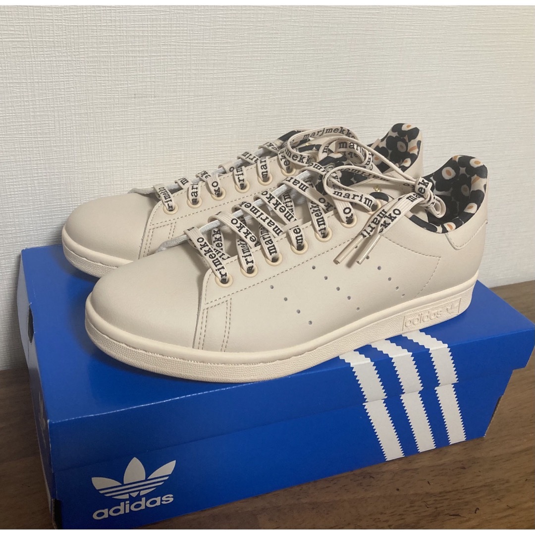 マリメッコ　GX8847　新品　スタンスミス　スニーカー　adidas　25.5