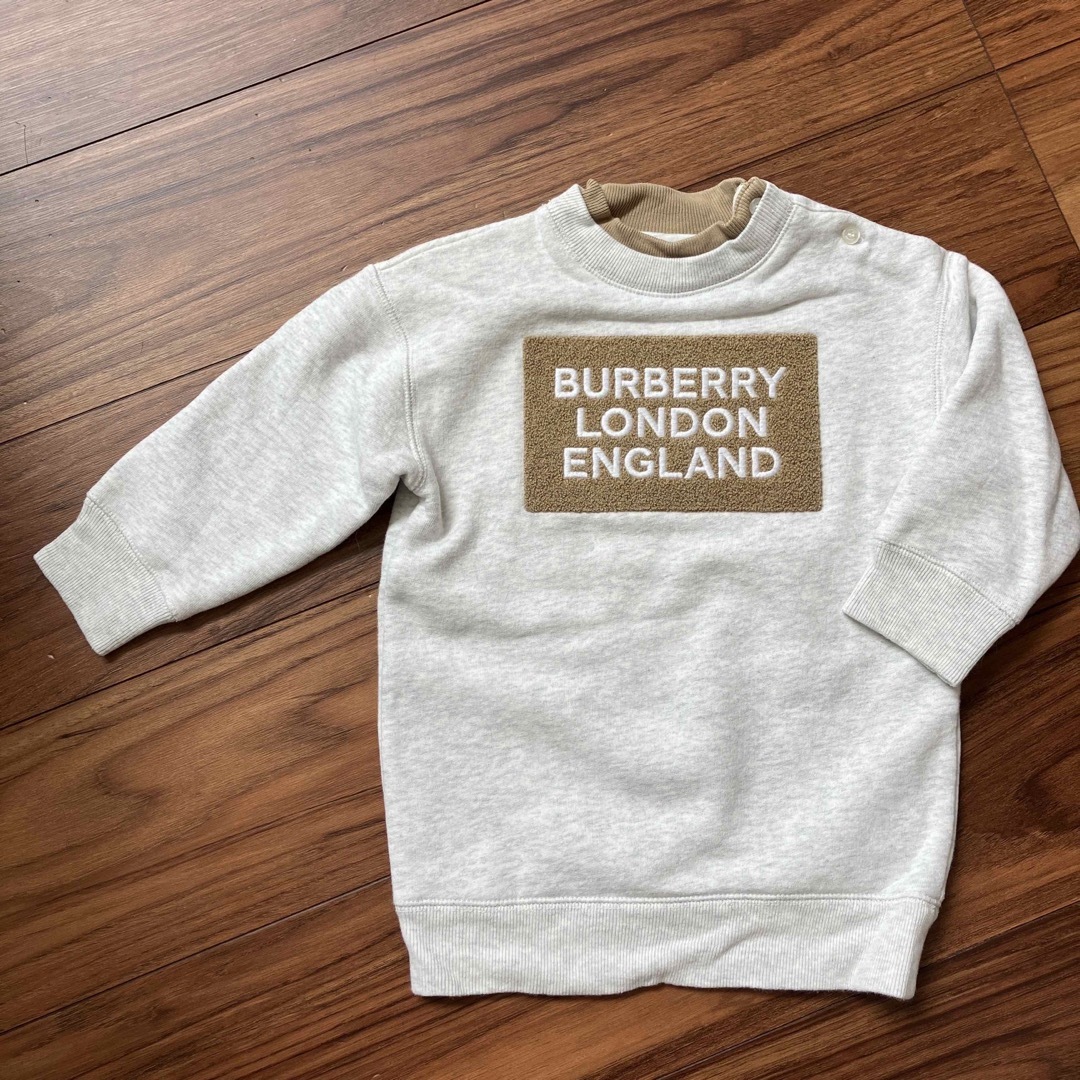 BURBERRY(バーバリー)のまる様専用　バーバリー　ロゴ　スウェット キッズ/ベビー/マタニティのベビー服(~85cm)(トレーナー)の商品写真