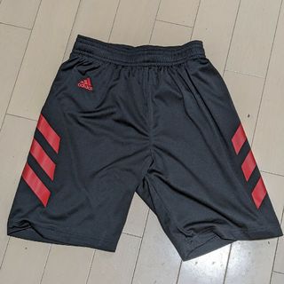 アディダス(adidas)のadidas　ハーフパンツ(ショートパンツ)