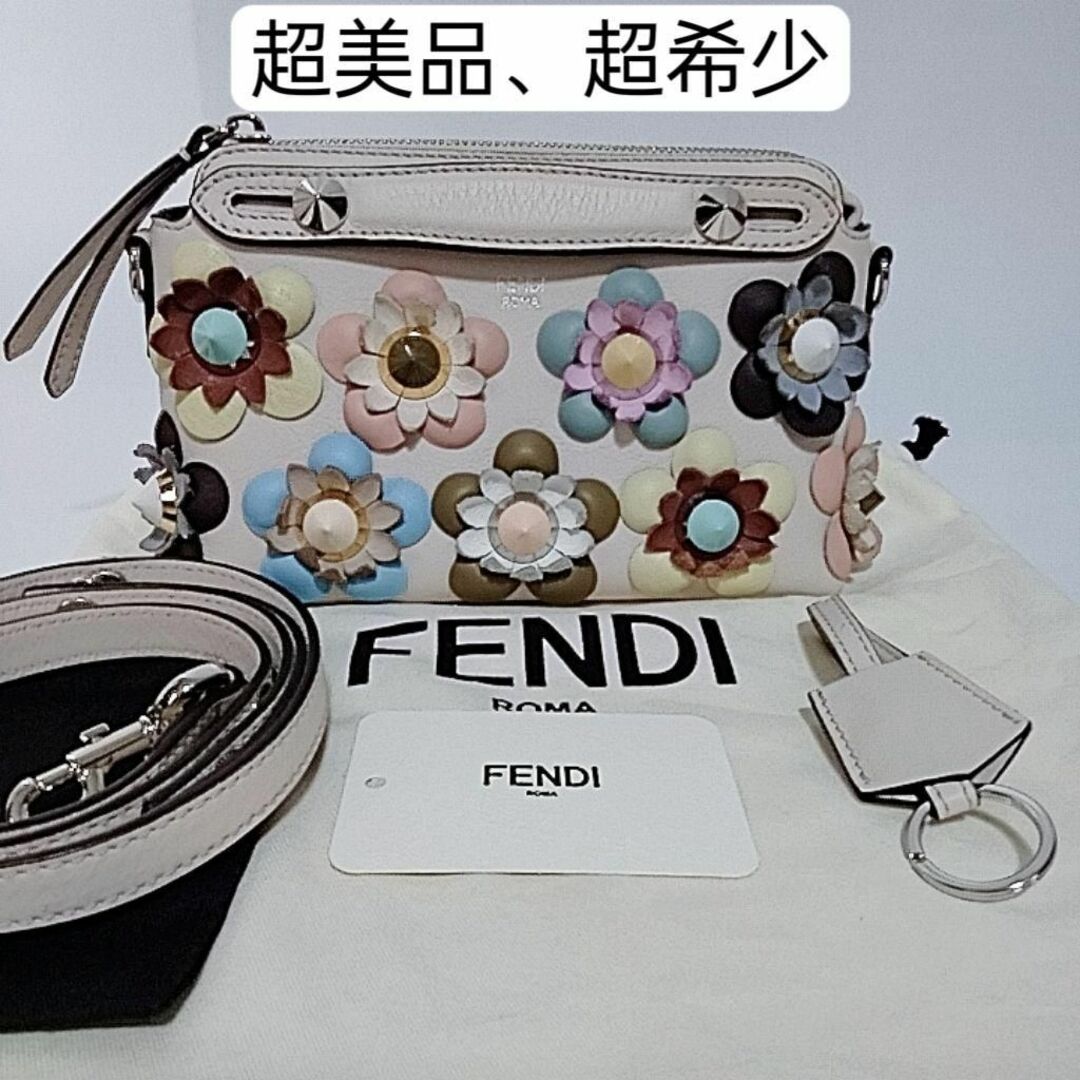 FENDI - 超美品超希少 フェンディ ミニショルダーバッグ オフホワイト