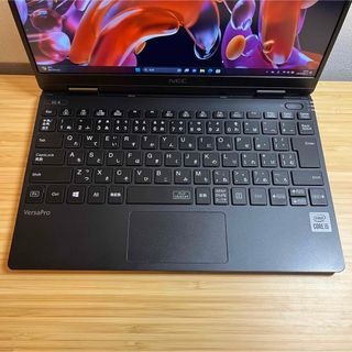 NEC 第10世代 i5 小型 フルHD 8G/SSD office2021