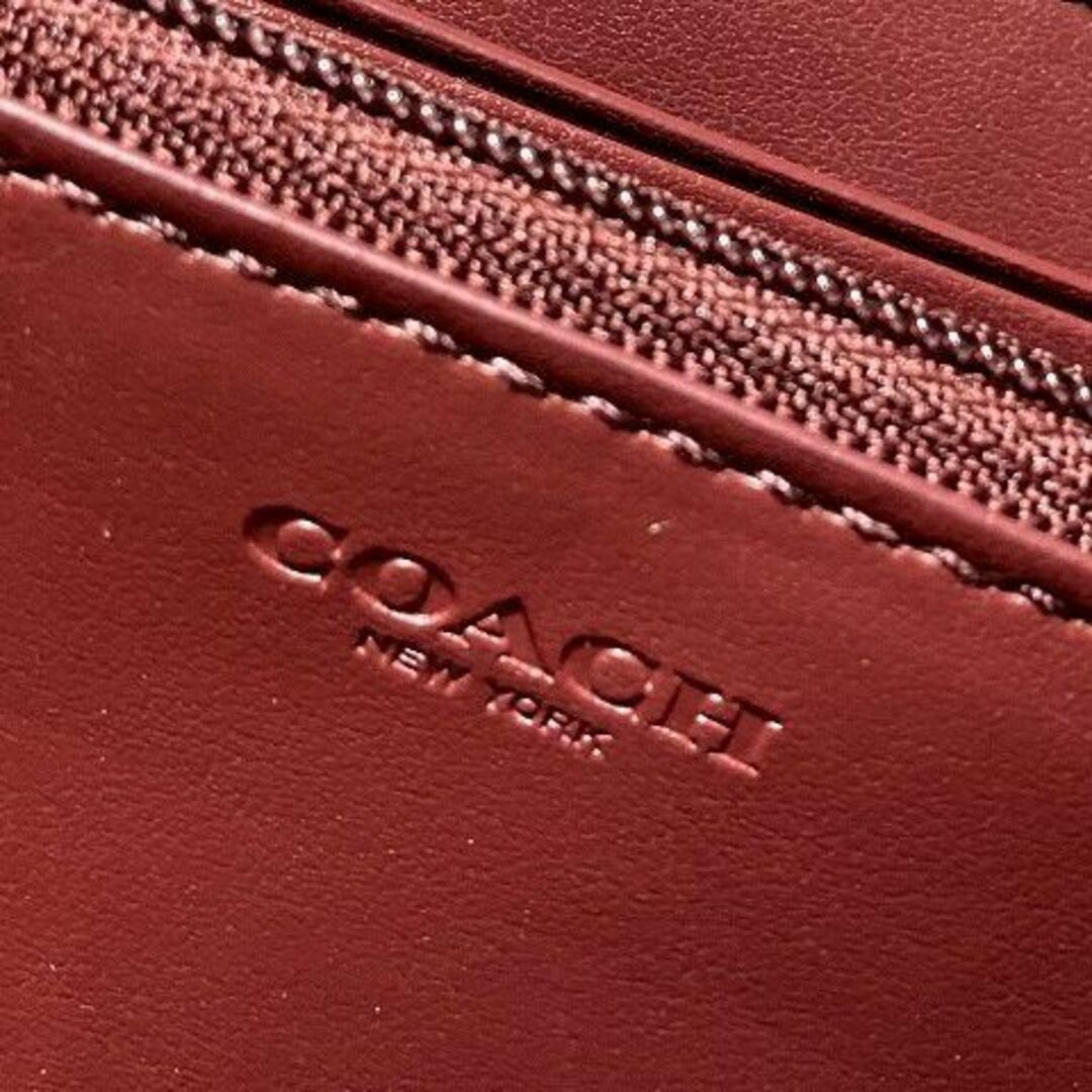 COACH(コーチ)の超美品　COACH　コーチ　ラウンドファスナー長財布　レザー　赤　2855 レディースのファッション小物(財布)の商品写真