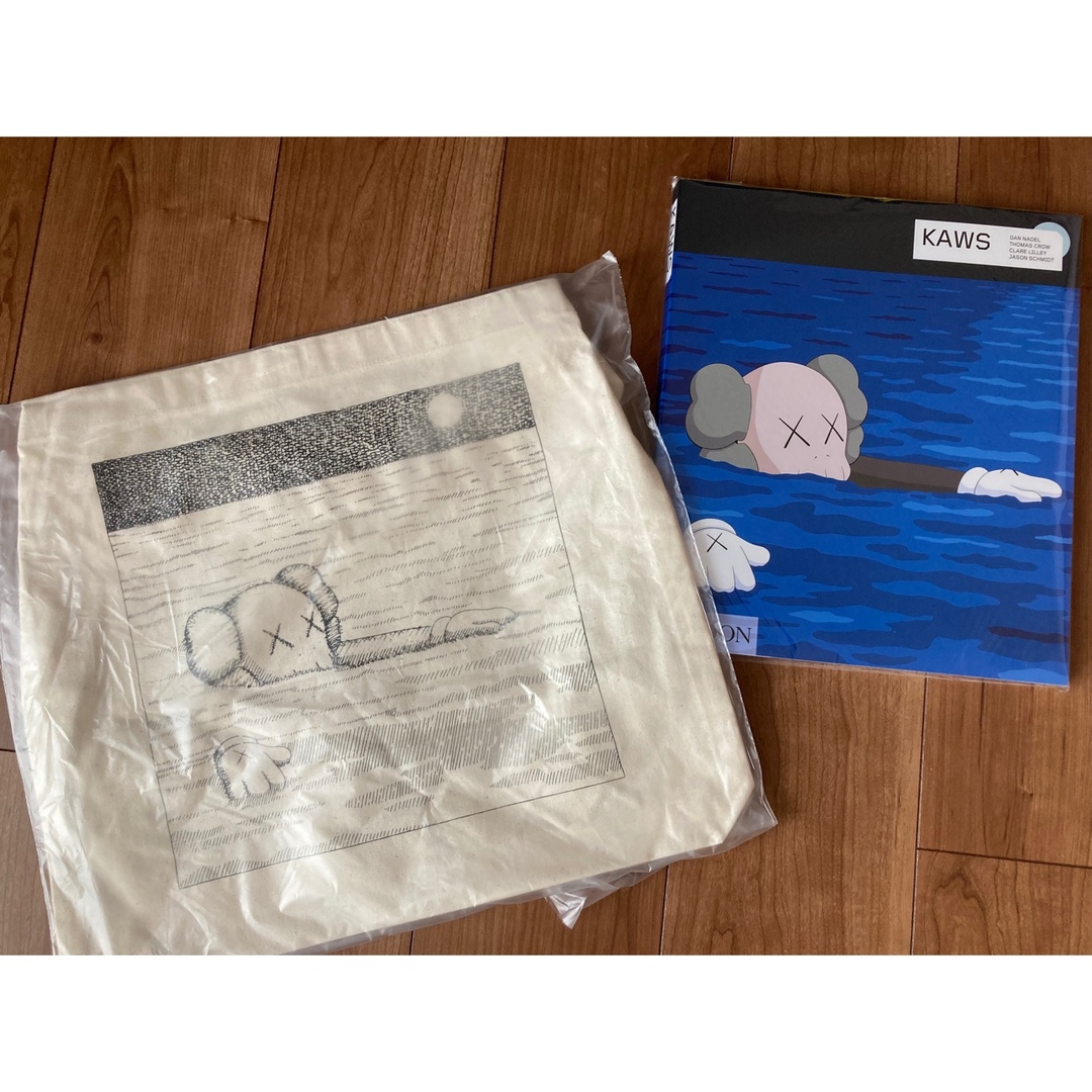 KAWS ユニクロ アートブック エコバッグ 2点セット 新品未使用 カウズ