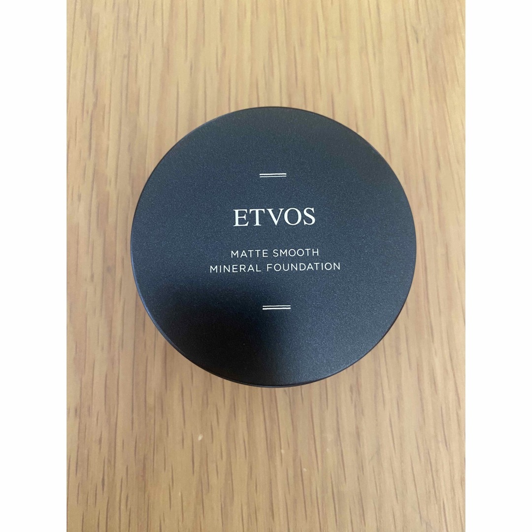 ETVOS(エトヴォス)のマットスムースミネラルファンデーション 20 ETVOS コスメ/美容のベースメイク/化粧品(ファンデーション)の商品写真