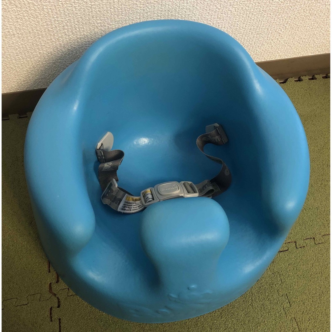 Bumbo(バンボ)のバンボ　ブルー キッズ/ベビー/マタニティのキッズ/ベビー/マタニティ その他(その他)の商品写真