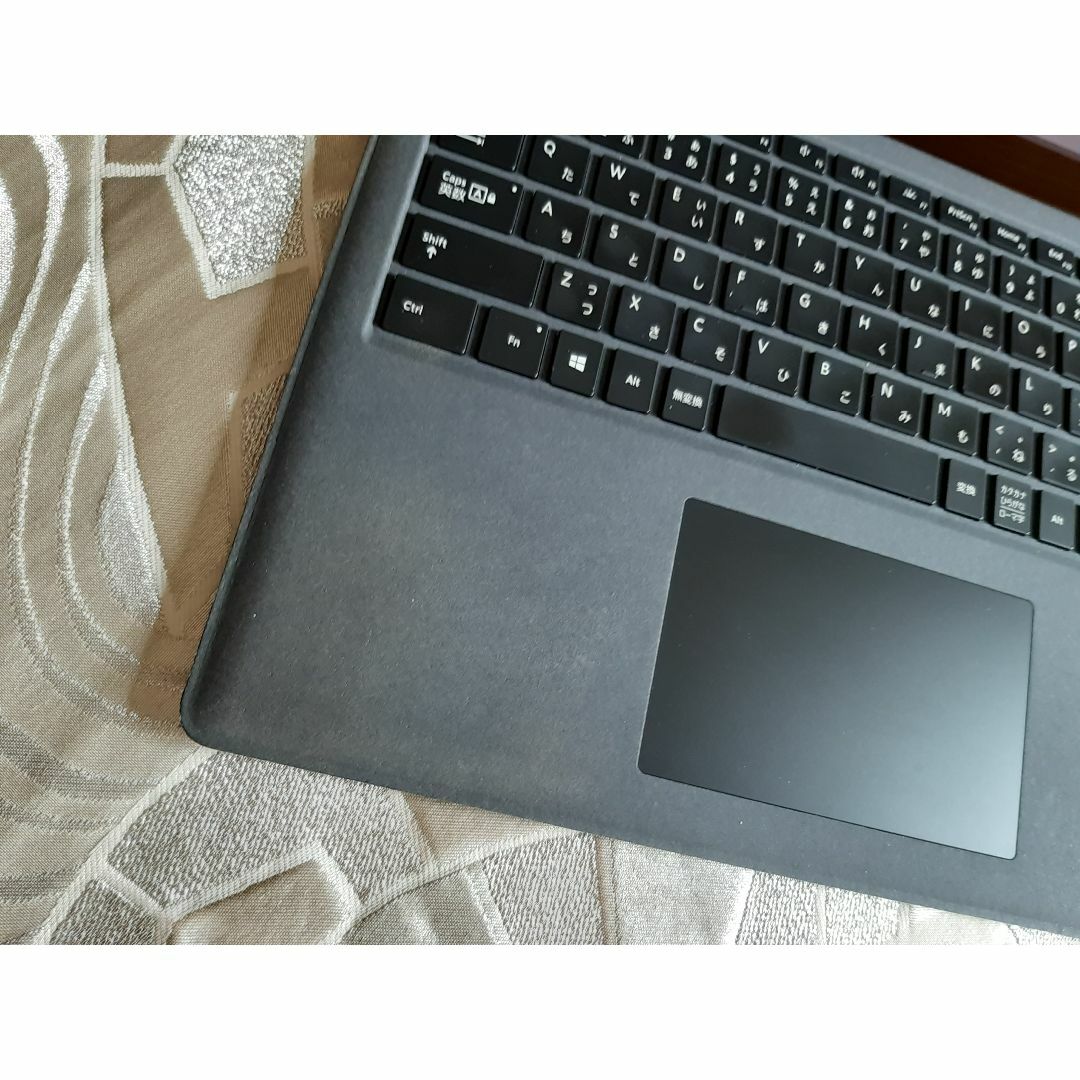 Surface Laptop2 8世代 i7 8650U 256GB/SSD 8 4
