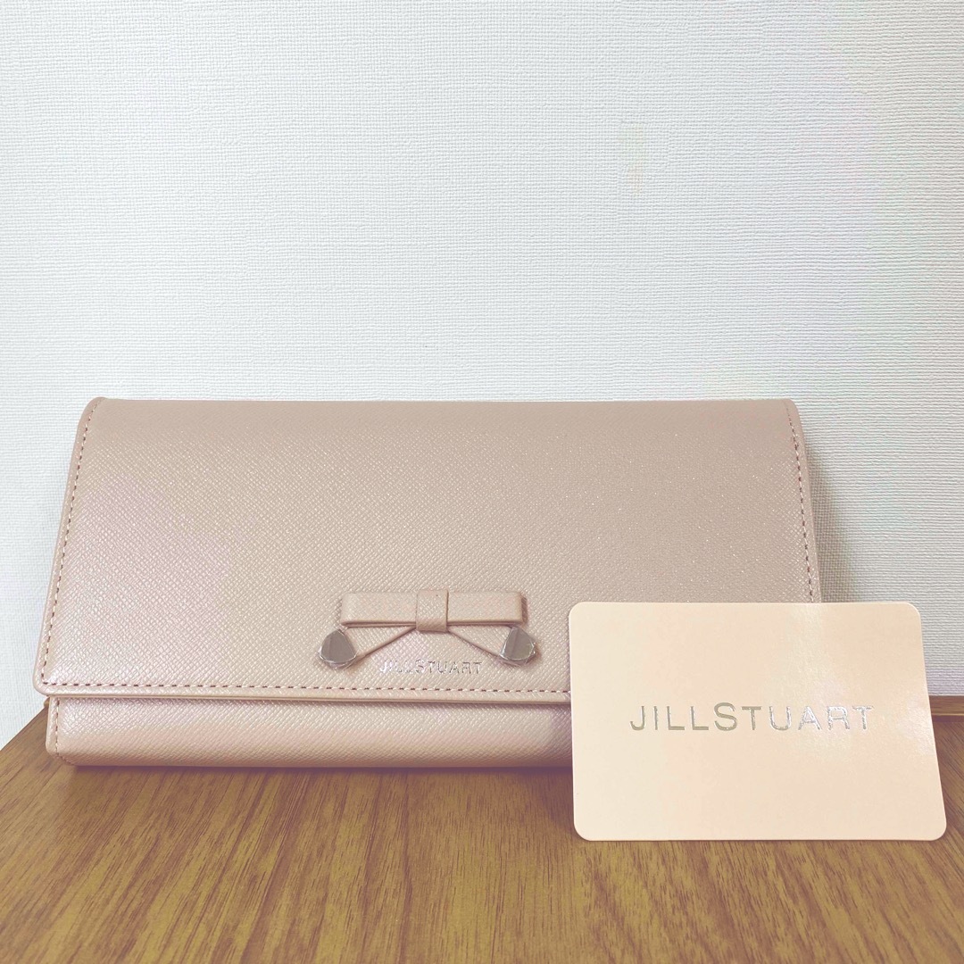 JILLSTUART(ジルスチュアート)のJILLSTUART（ジルスチュアート）かぶせ長財布  チャーム付き レディースのファッション小物(財布)の商品写真