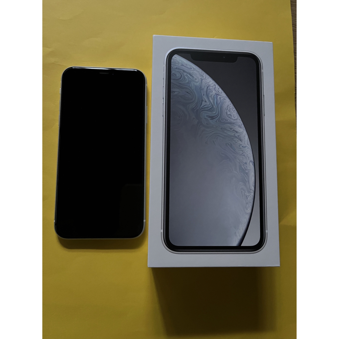 Apple(アップル)のiPhone  XR  white  64GB  (中古) スマホ/家電/カメラのスマートフォン/携帯電話(スマートフォン本体)の商品写真