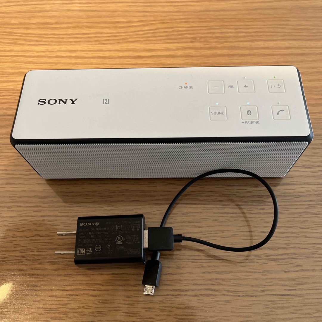 SONY(ソニー)のSONY BluetoothスピーカーSRS-x33 スマホ/家電/カメラのオーディオ機器(スピーカー)の商品写真