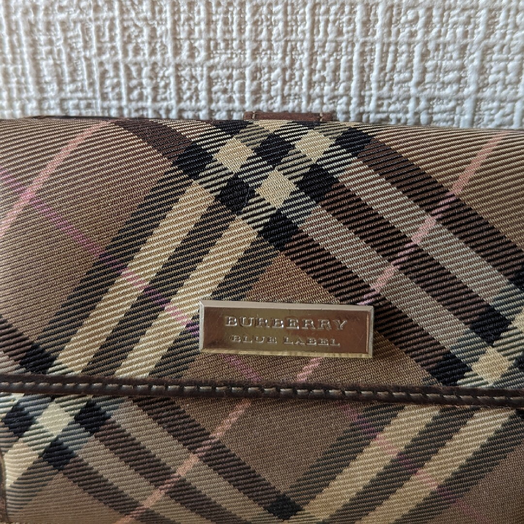 BURBERRY BLUE LABEL(バーバリーブルーレーベル)の【値下げ】BURBERRY　　blue label 二つ折り財布 レディースのファッション小物(財布)の商品写真