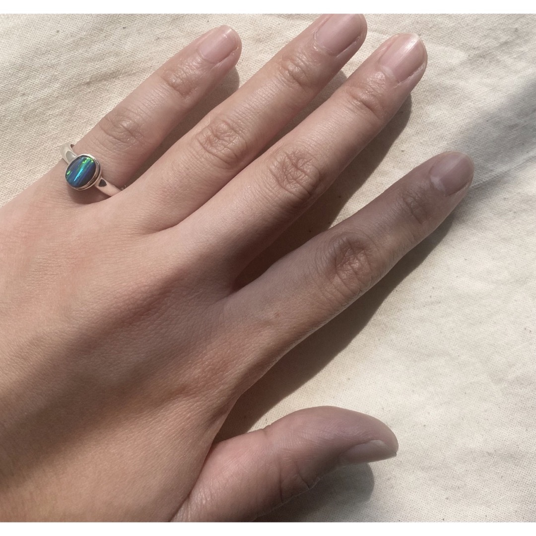 手元で舞い彩る七色の光天然宝石オパールリング 14号SILVER925 sつQ1