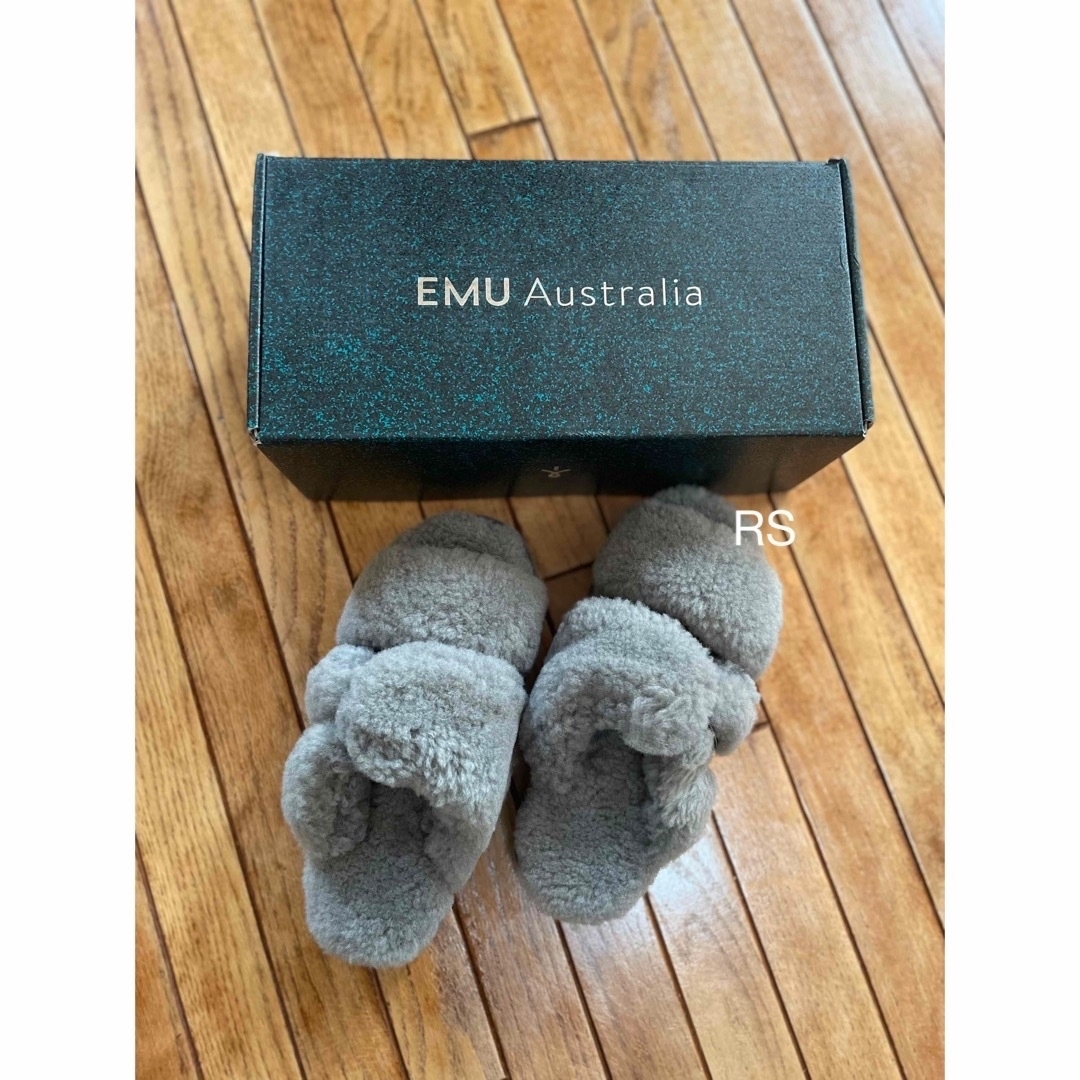 あみゆん様専用になりますEMU Australia シープスキン サンダル-