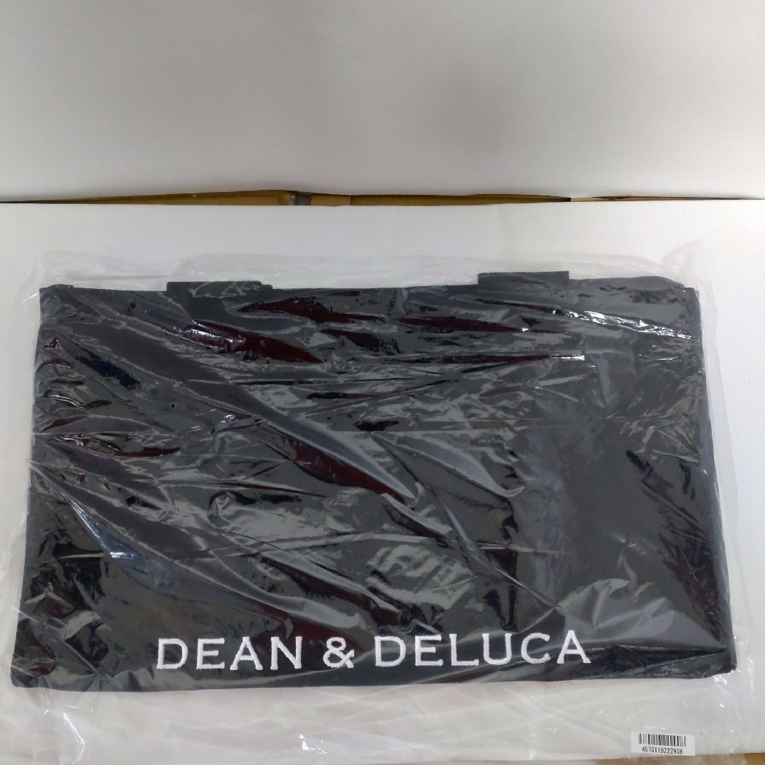 DEAN & DELUCA(ディーンアンドデルーカ)の【新品未開封】DEAN & DELUCA 20周年限定トートバッグ レディースのバッグ(トートバッグ)の商品写真