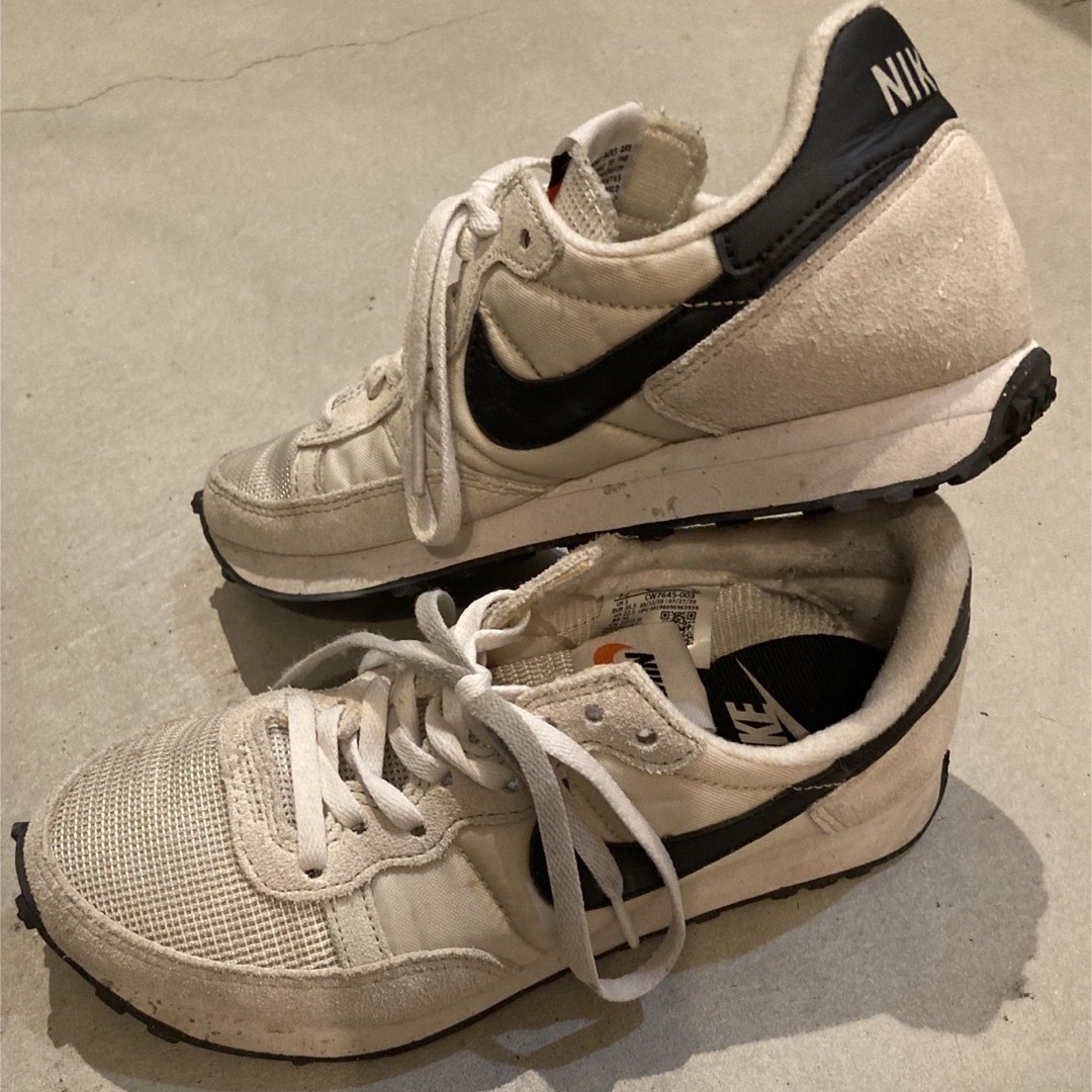 NIKE(ナイキ)のNIKE スニーカー　Challenger OG  CW7645-003 レディースの靴/シューズ(スニーカー)の商品写真