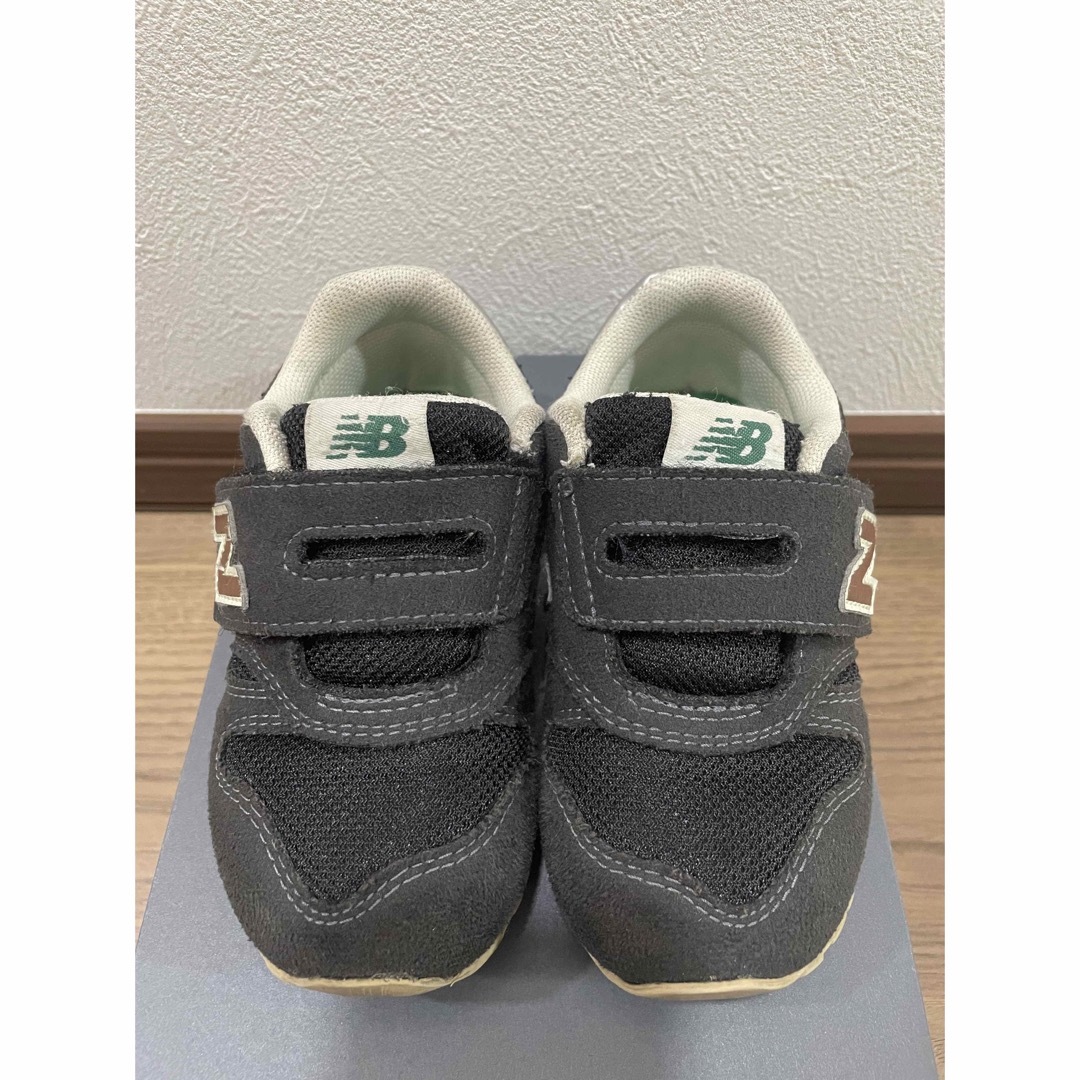 New Balance(ニューバランス)のスニーカー　14.5cm　ニューバランス　ブラック　子供　 キッズ/ベビー/マタニティのベビー靴/シューズ(~14cm)(スニーカー)の商品写真