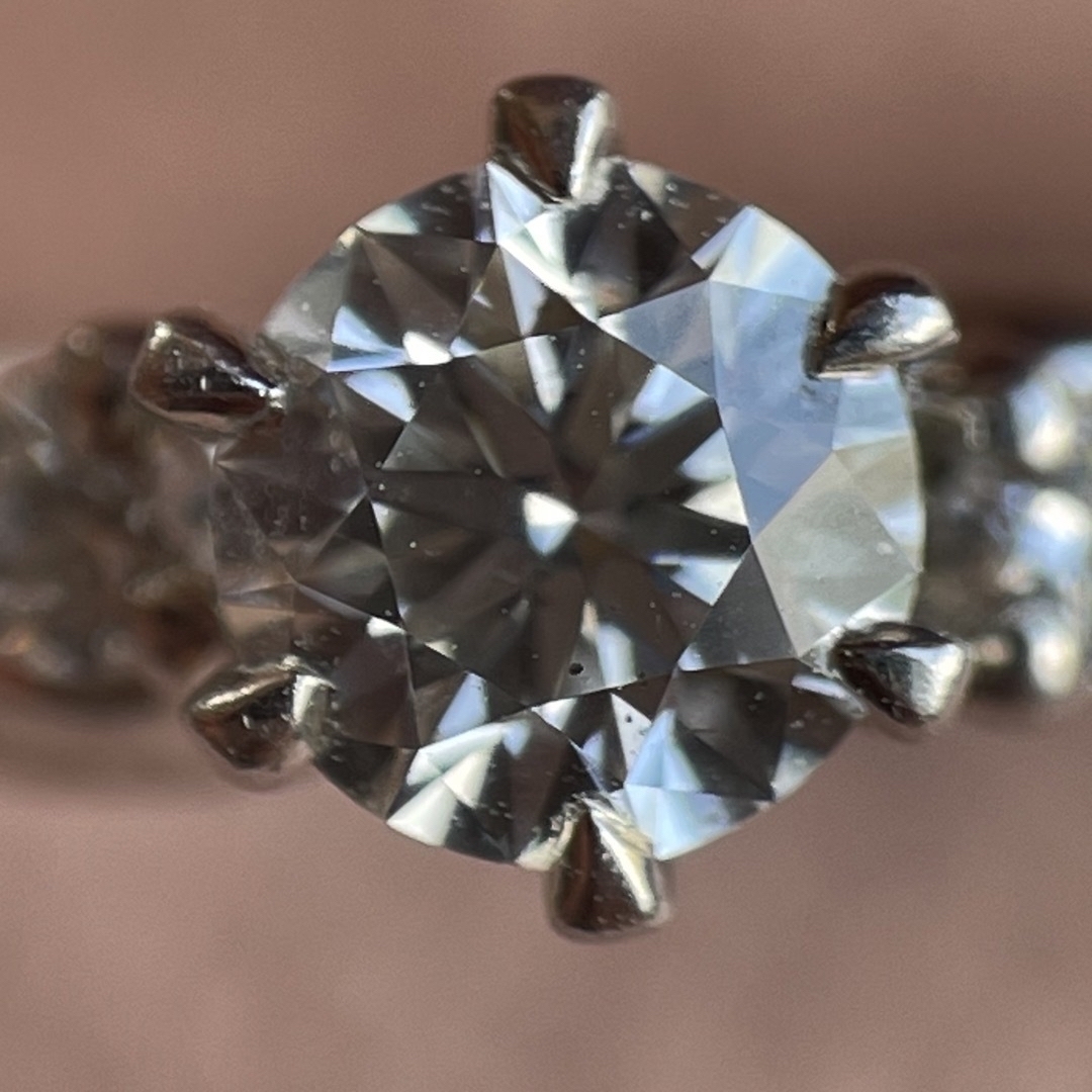 指輪 婚約指輪 0.356ct ダイアモンド プラチナ アイプリモの通販 by か