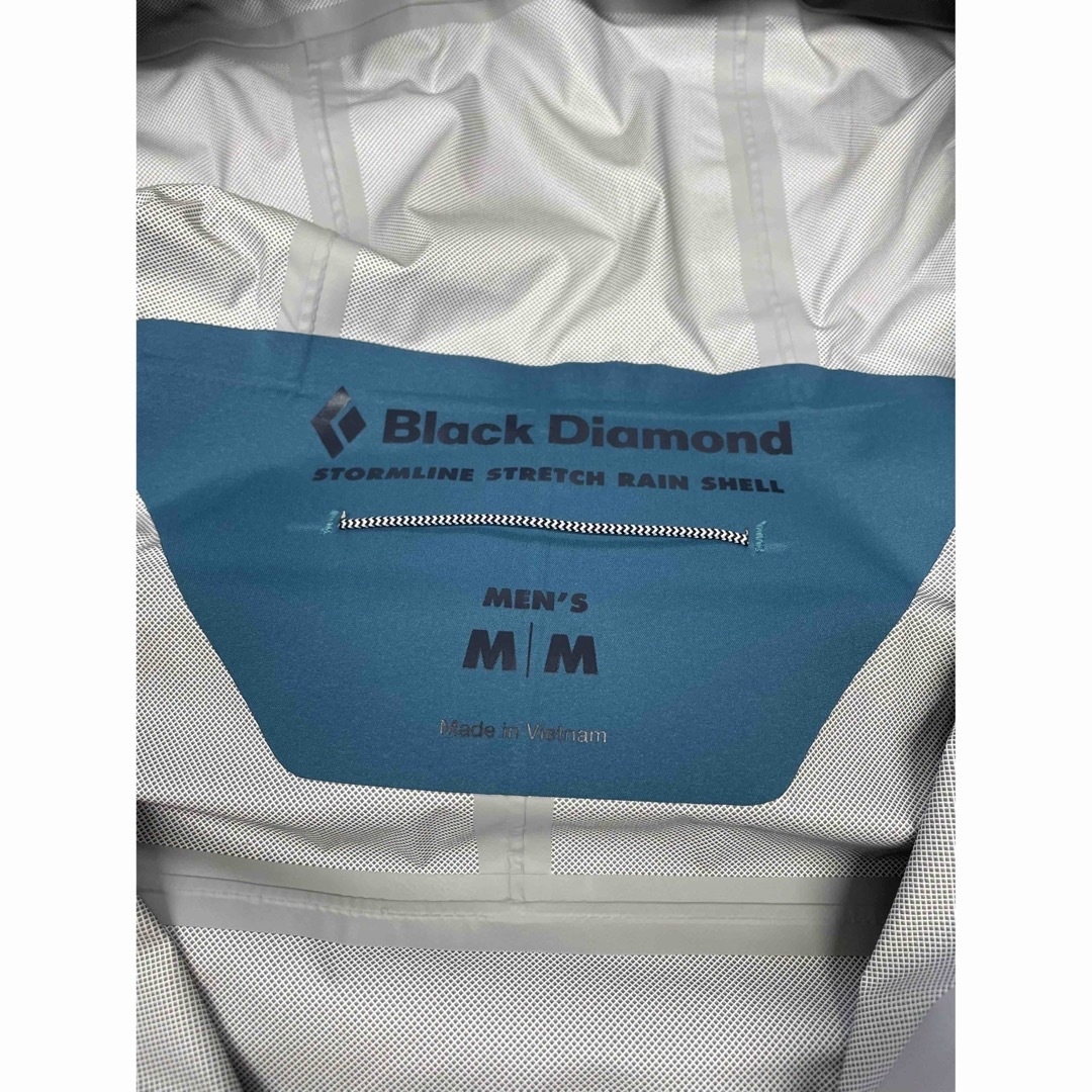 Black Diamond(ブラックダイヤモンド)の新品　Black Diamond(ブラックダイヤモンド) M ナイロンジャケット メンズのジャケット/アウター(マウンテンパーカー)の商品写真