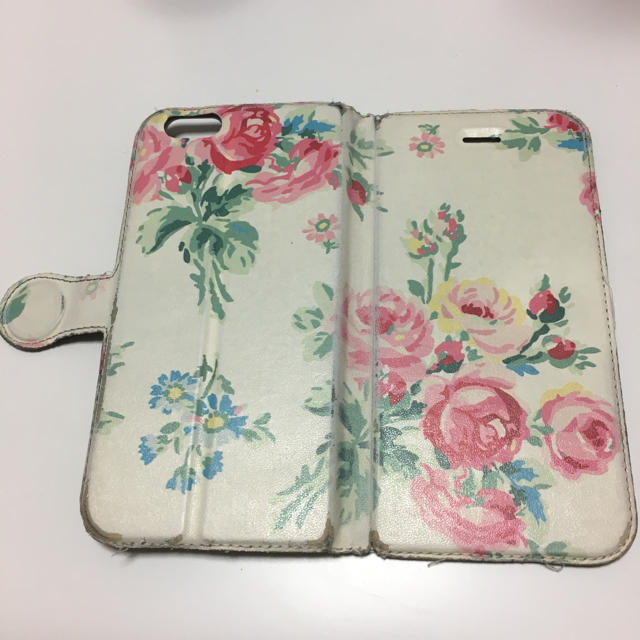 LAURA ASHLEY(ローラアシュレイ)のローラアシュレイ iPhone6sケース スマホ/家電/カメラのスマホアクセサリー(iPhoneケース)の商品写真