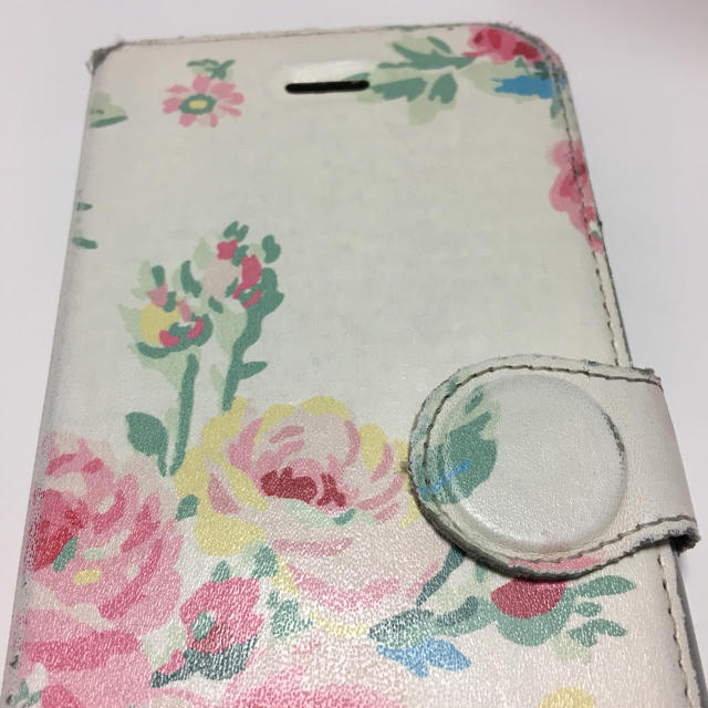 LAURA ASHLEY(ローラアシュレイ)のローラアシュレイ iPhone6sケース スマホ/家電/カメラのスマホアクセサリー(iPhoneケース)の商品写真