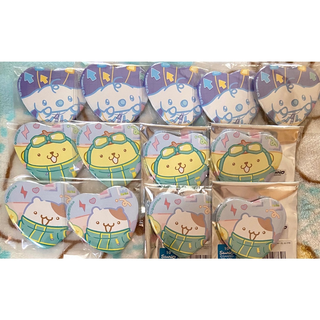 サンリオ - サンリオアニメストア　ハート型缶バッジ　くろしなぽむ