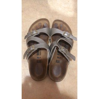 ビルケンシュトック(BIRKENSTOCK)のビルケン　シルバー　37 24センチ　サンダル(サンダル)