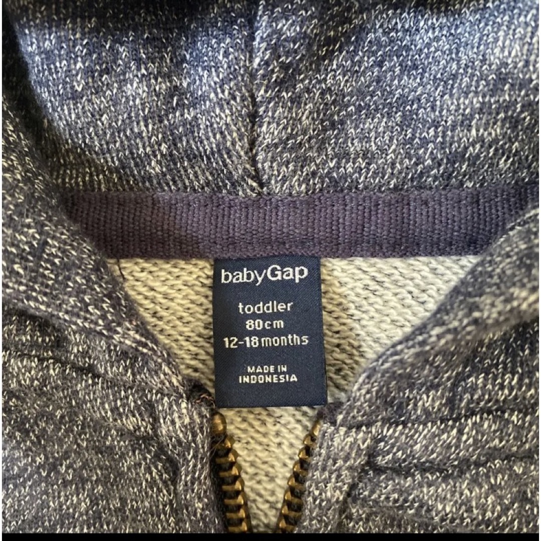 babyGAP(ベビーギャップ)の【お値下げ‼️】baby Gap フードパーカー キッズ/ベビー/マタニティのベビー服(~85cm)(トレーナー)の商品写真