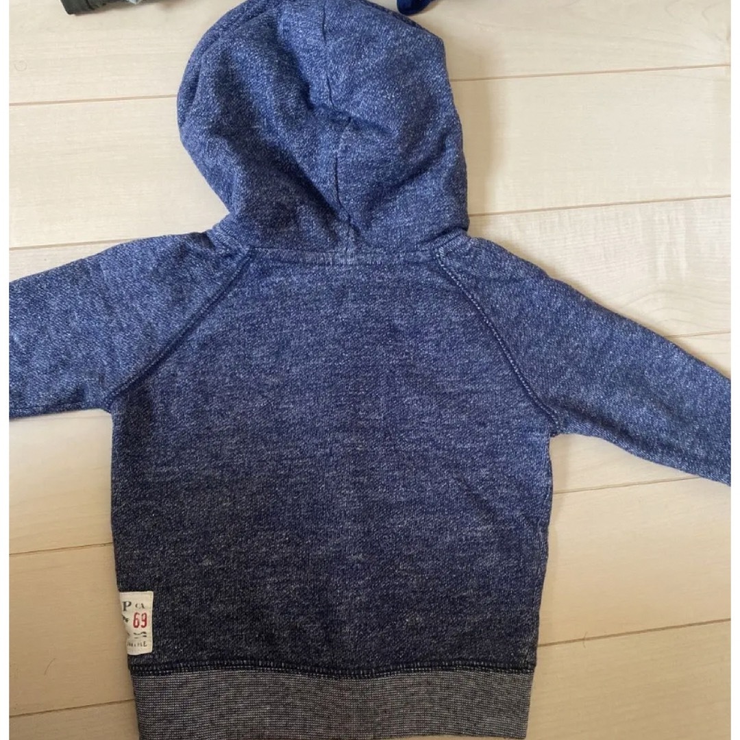 babyGAP(ベビーギャップ)の【お値下げ‼️】baby Gap フードパーカー キッズ/ベビー/マタニティのベビー服(~85cm)(トレーナー)の商品写真