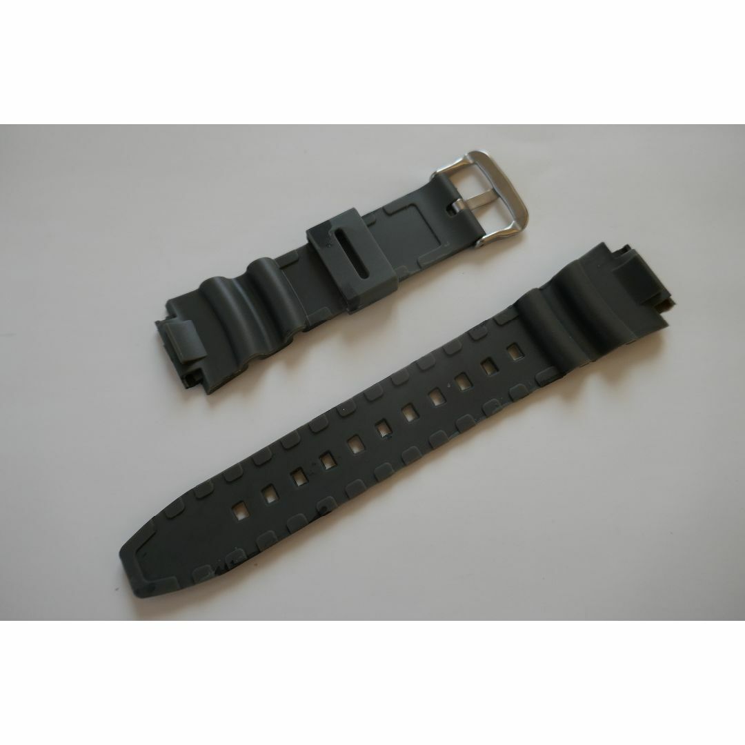 腕時計　バンド ベルト　１８　迷彩　グレー×尾錠：銀　互換　AQ-S810W等 メンズの時計(ラバーベルト)の商品写真