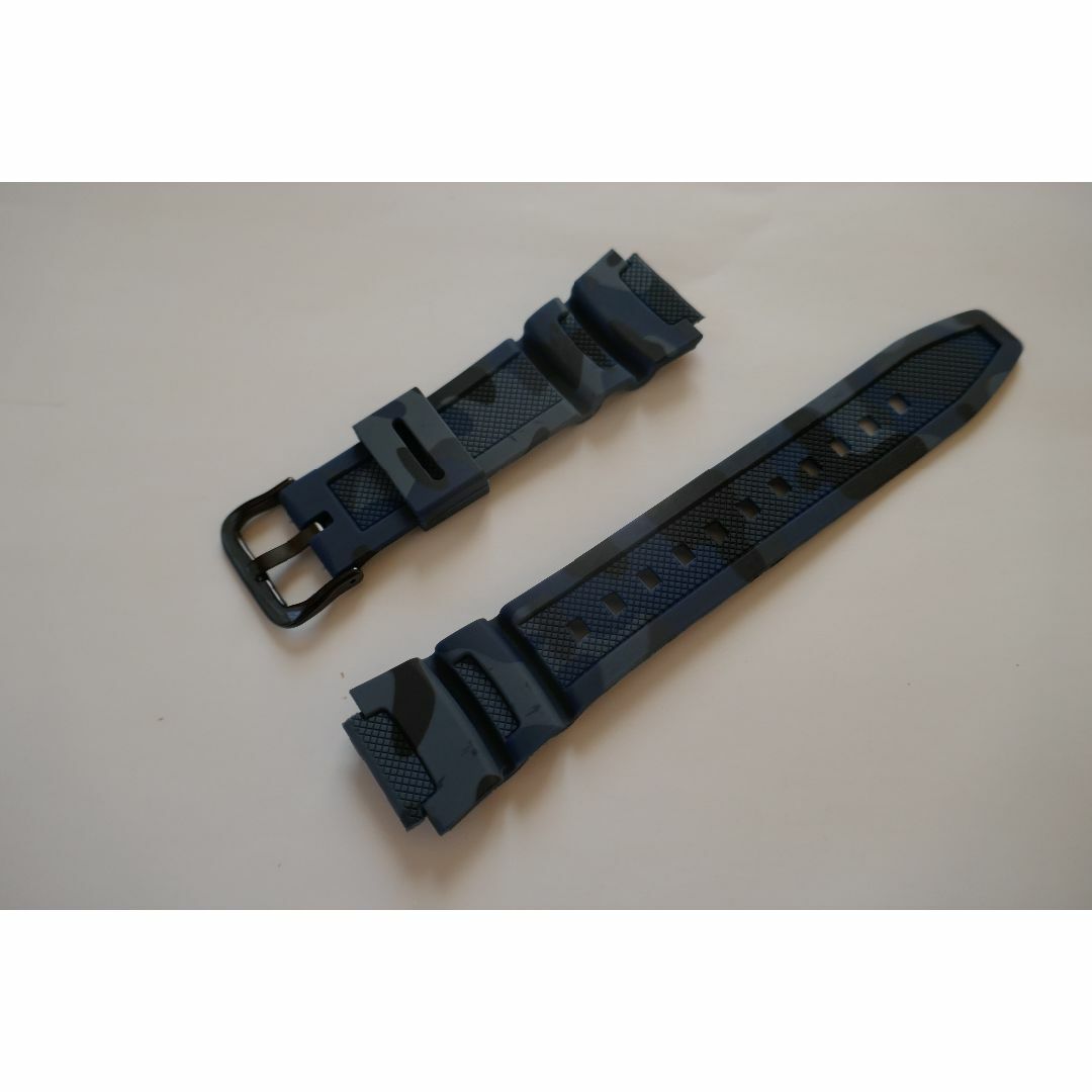 腕時計　バンド ベルト　１８　迷彩：青×尾錠：黒　互換　AQ-S810W等 メンズの時計(ラバーベルト)の商品写真
