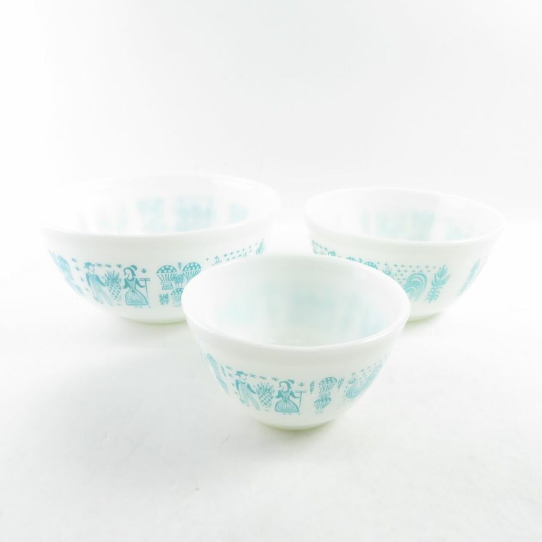 美品 PYREX パイレックス バタープリント アーミッシュ 1950年代-1970年代 ミキシングボウル 3枚 耐熱ミルクガラス セット 大中小 深皿 オールド レトロ食器 SU3987C