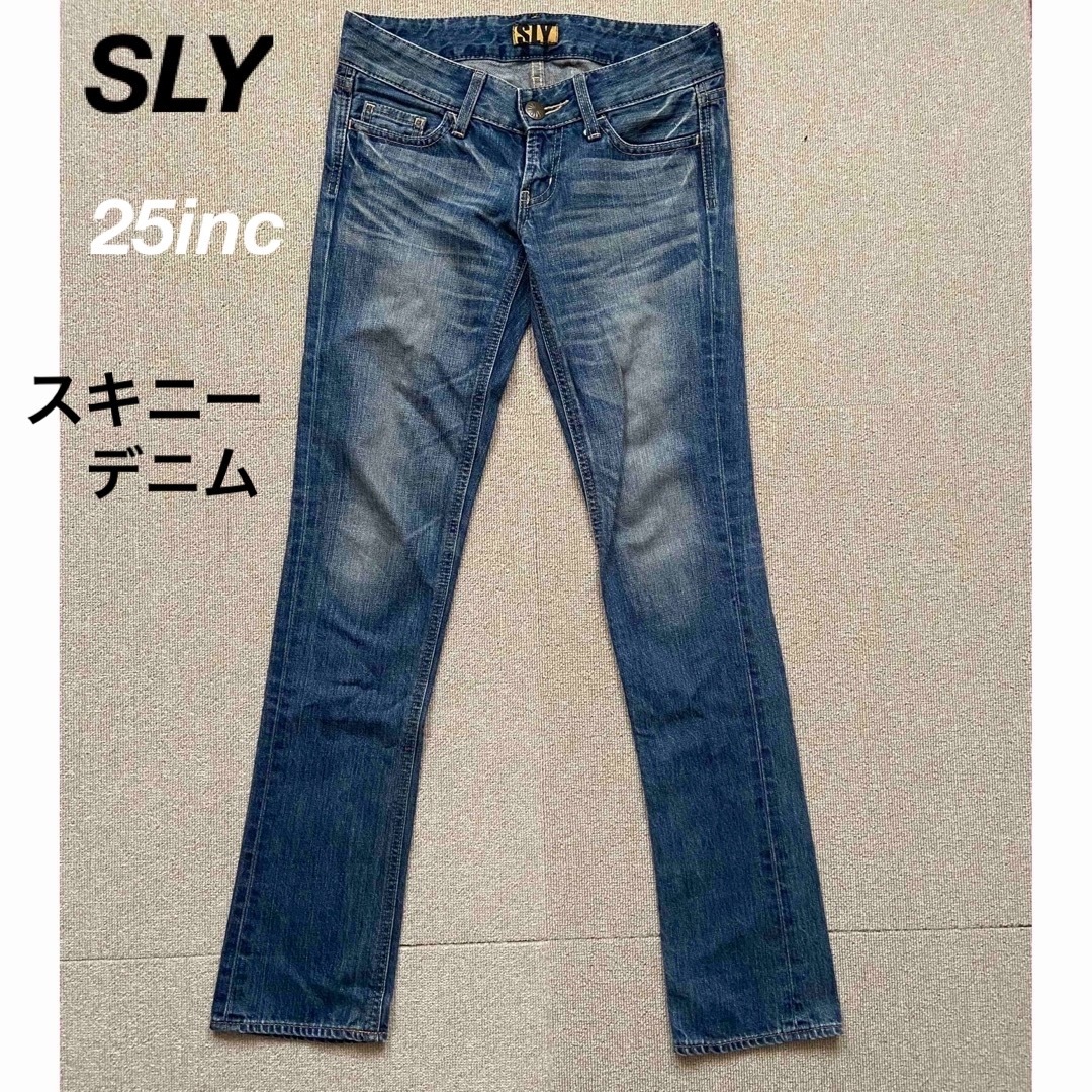 SLY(スライ)の【SLY】スキニーデニム【25inc美品】 レディースのパンツ(スキニーパンツ)の商品写真