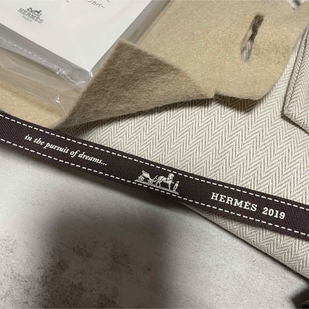 Hermes(エルメス)の極美品♡エルメス ケリー32 トゴ エトゥープ ゴールド金具 D刻印2019年 レディースのバッグ(ハンドバッグ)の商品写真