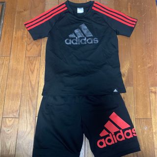 アディダス(adidas)のイチコロ様専用⭐︎アディダス　１３０cm Ｔシャツ ショートパンツ　セット(Tシャツ/カットソー)