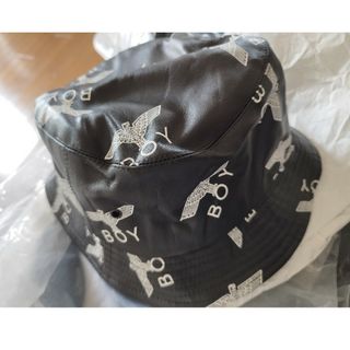 ボーイロンドン(Boy London)の新品未使用|BOY LONDON　バケットハット　帽子(ハット)