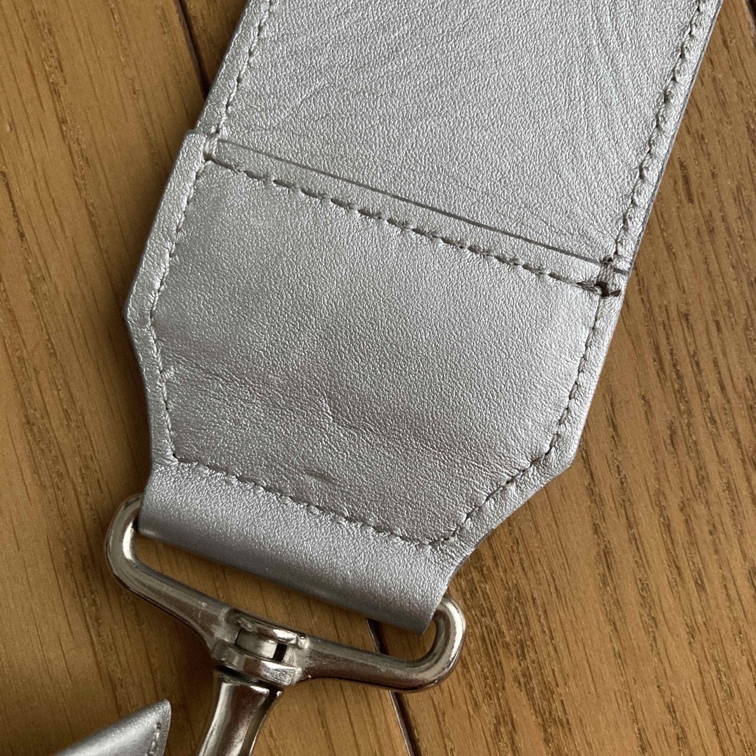 ch!iiibag ワイドベルトショルダー シルバー ch!iiibag ワイドベルトショルダー シルバー