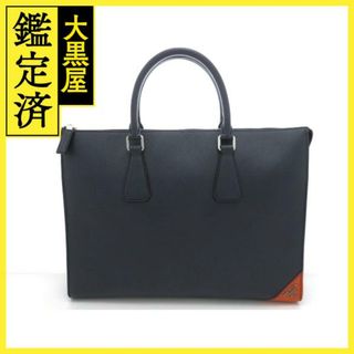 PRADA ポーチ 超希少 カーキx白x赤 Ｒショップ鑑定済み ...