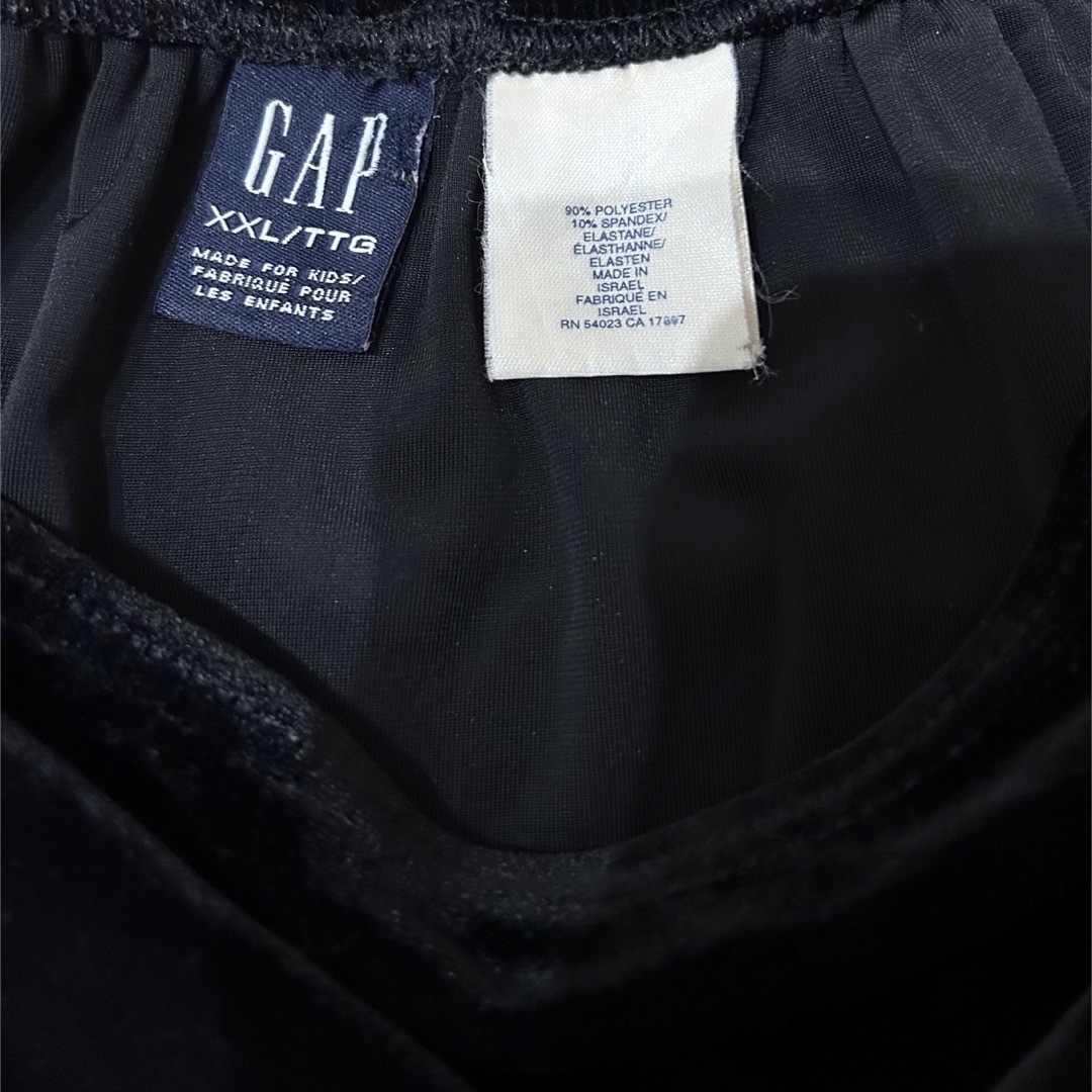 GAP(ギャップ)の匿名発送込　GAP ベロア　スカート　ブラック　フリル　ウエストゴム レディースのスカート(ミニスカート)の商品写真