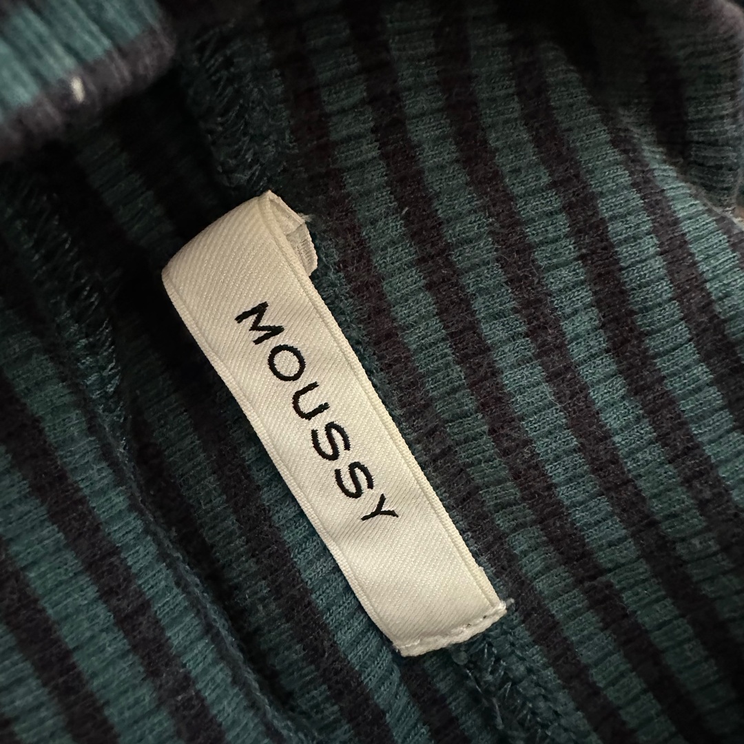 moussy(マウジー)の細ボーダーハイネックトップス レディースのトップス(カットソー(長袖/七分))の商品写真