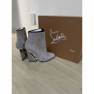 Christian Louboutin - クリスチャンルブタン ショートブーツの通販 by
