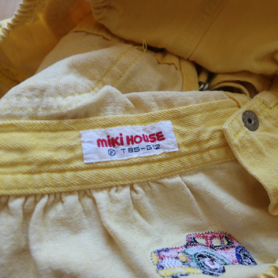 mikihouse(ミキハウス)のMIKIHOUSE ミキハウス 車 サロペット ロンパース キッズ/ベビー/マタニティのベビー服(~85cm)(ロンパース)の商品写真