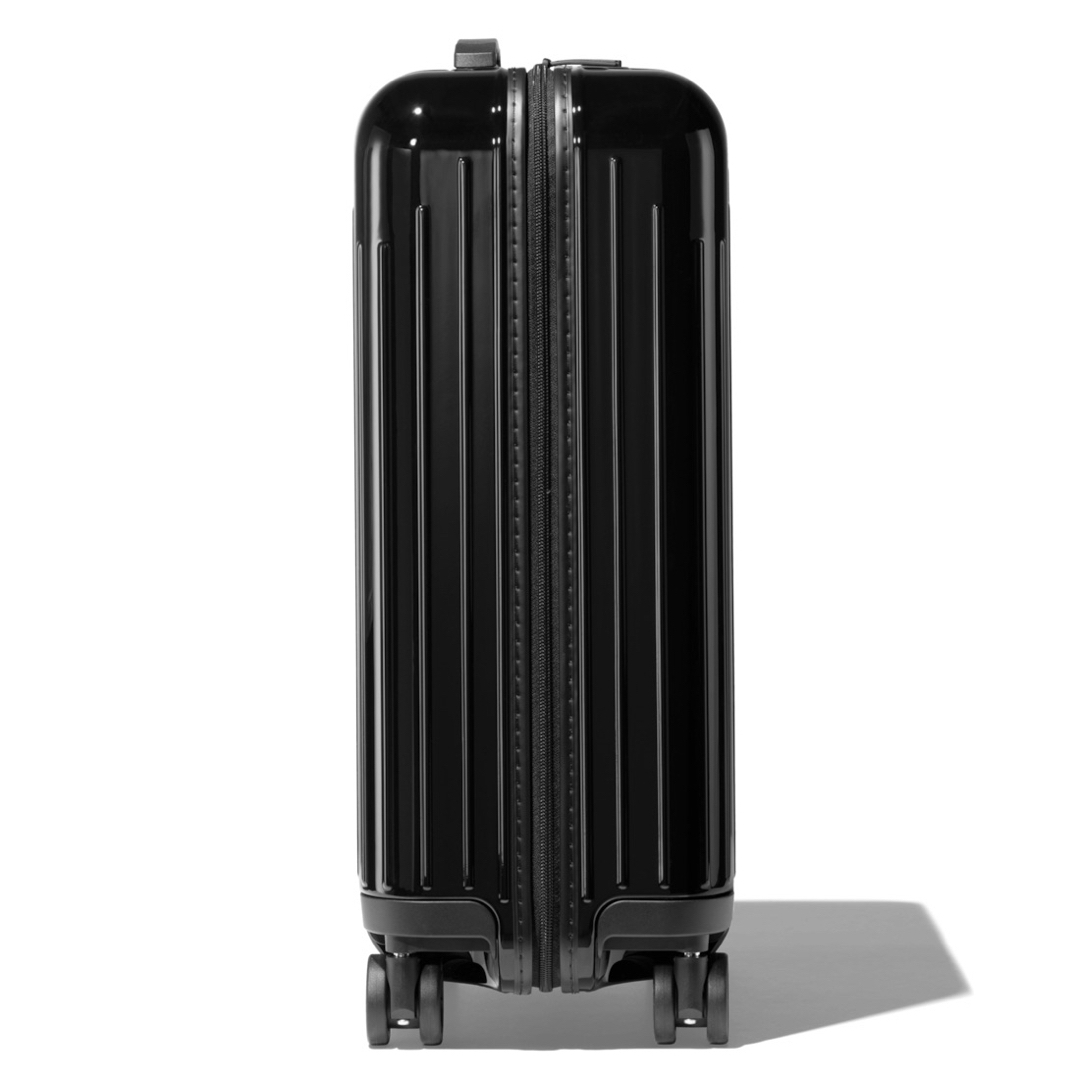 RIMOWA(リモワ)のRIMOWA リモワ Essential Lite 31L 機内持ち込み インテリア/住まい/日用品の日用品/生活雑貨/旅行(旅行用品)の商品写真