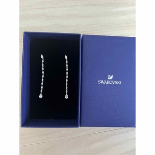 スワロフスキー(SWAROVSKI)のスワロフスキー　ピアス(ピアス)