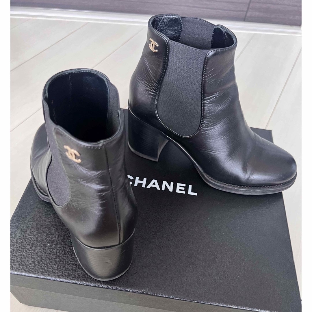 最終値下げ❣️シャネル❣️ショートブーツ❣️ロゴ入り❣️-