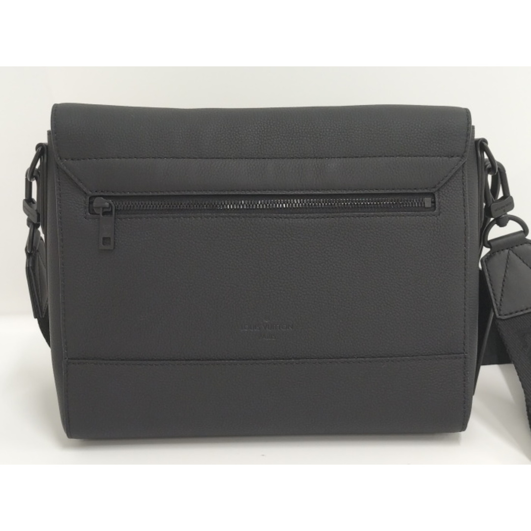 LOUIS VUITTON - LOUIS VUITTON テイクオフ メッセンジャー LOUIS VUITTON - LOUIS VUITTON テイクオフ メッセンジャー