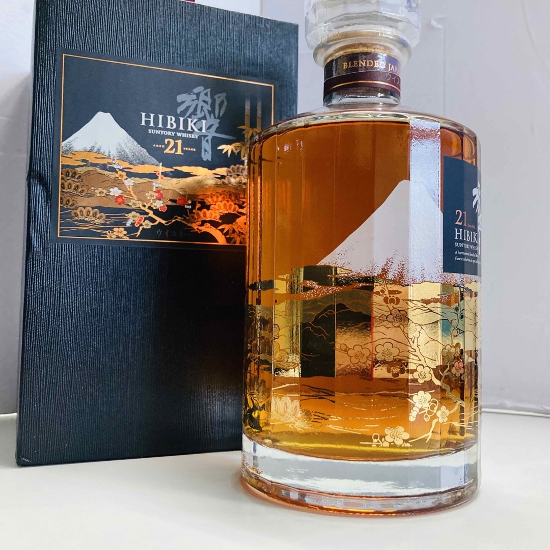 希少 響 21年 意匠ボトル 花鳥風月 空港免税店限定ボトル 700ml 希少 響 21年 意匠ボトル 花鳥風月 空港免税店限定ボトル 700ml