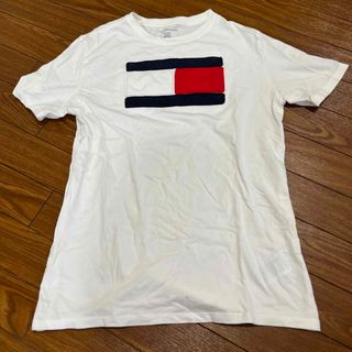 トミーヒルフィガー(TOMMY HILFIGER)のトミーフィルヒガー　Ｔシャツ　美品(Tシャツ/カットソー)